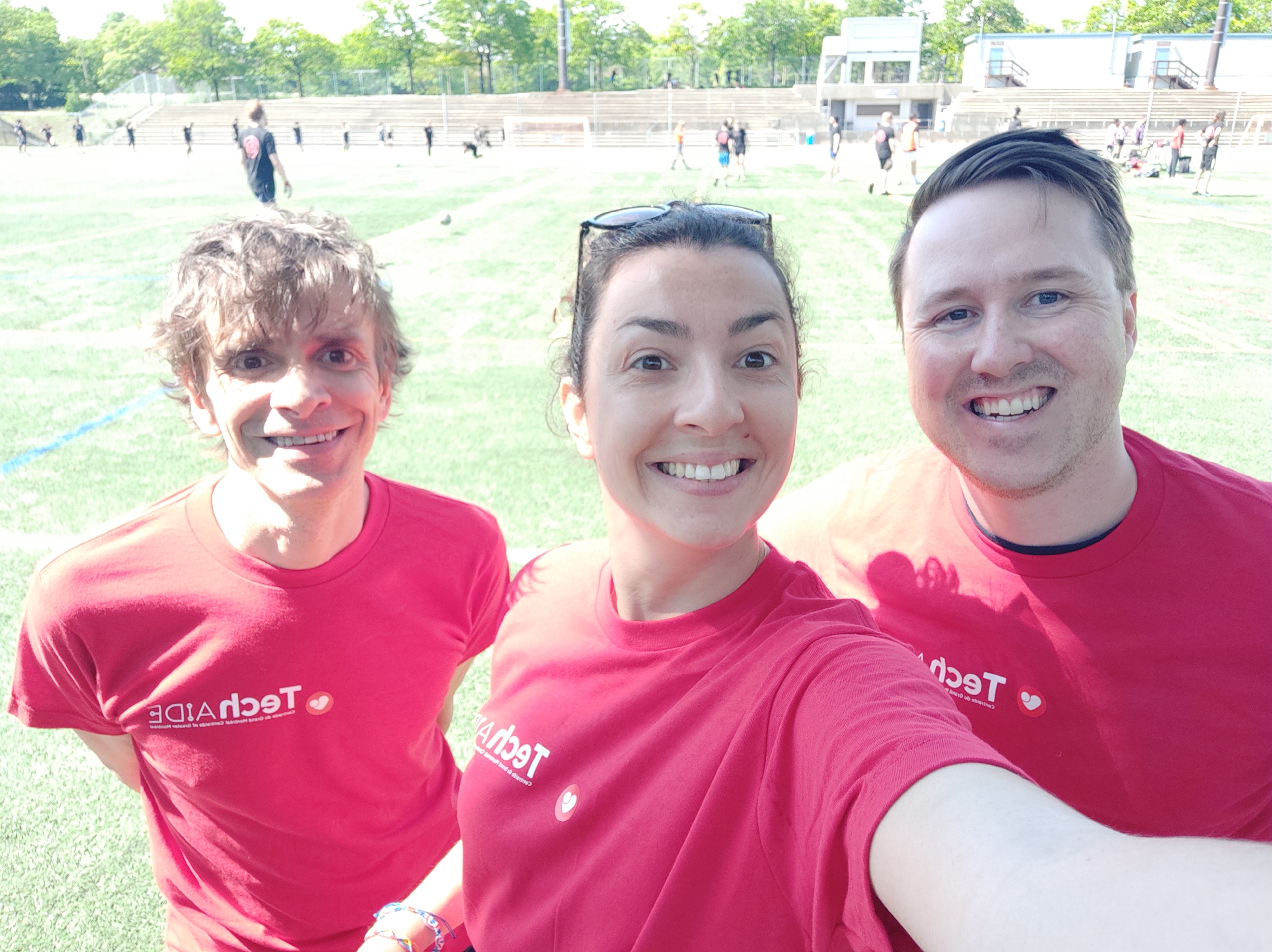Les Auxiliens bénévoles au tournoi Techaide